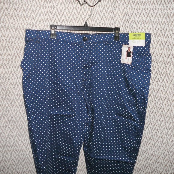 NWT Lee Riders Slimming Capri Crop Pants Plus 24W Blue White Polka Dot - Picture 4 of 10